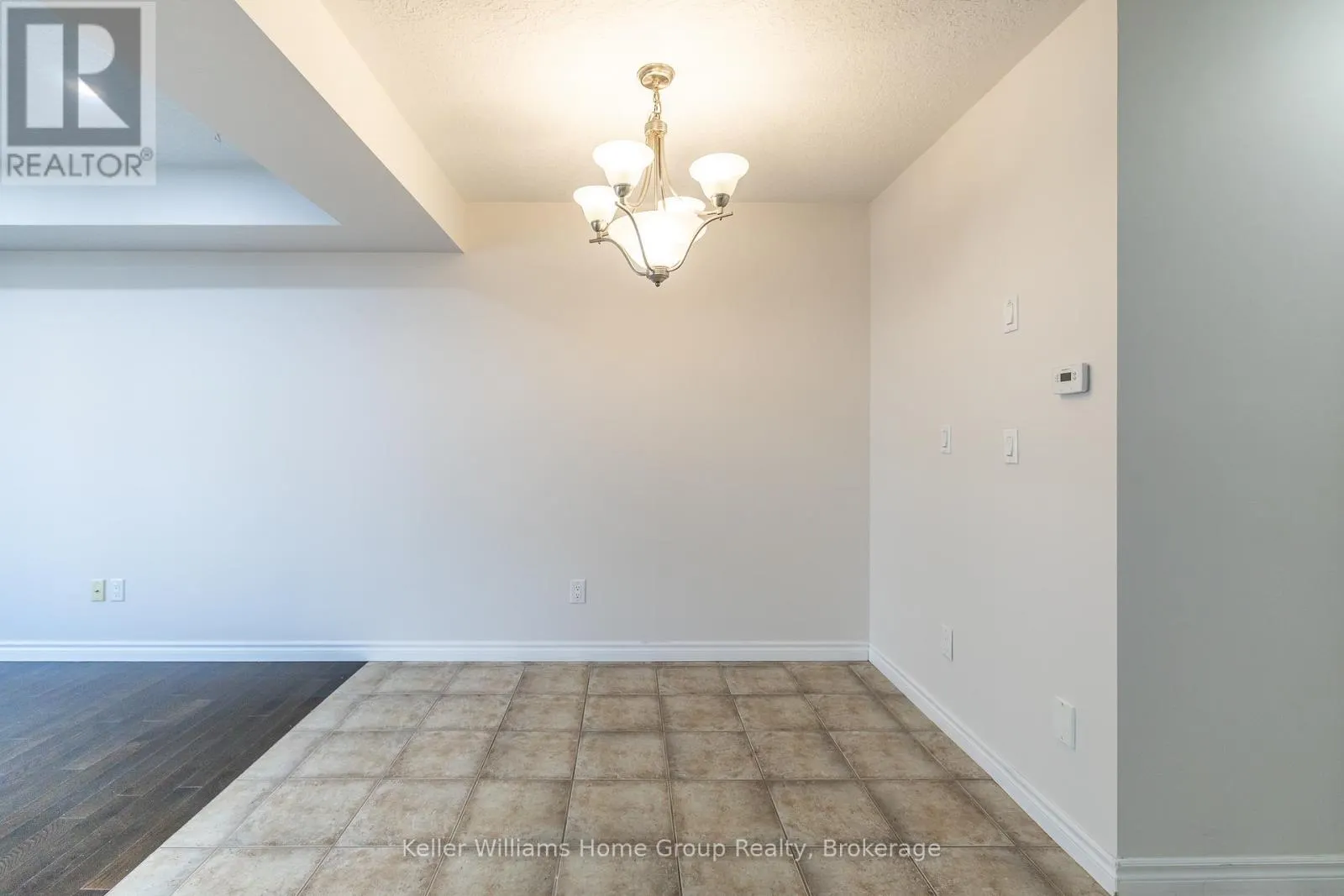35 AMSTERDAM CRES
