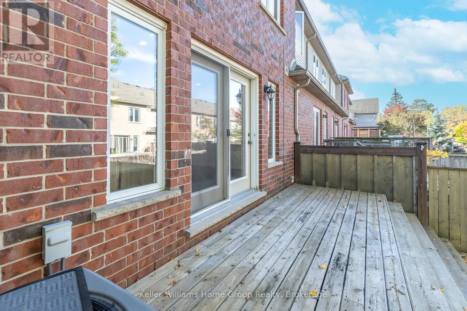 35 AMSTERDAM CRES