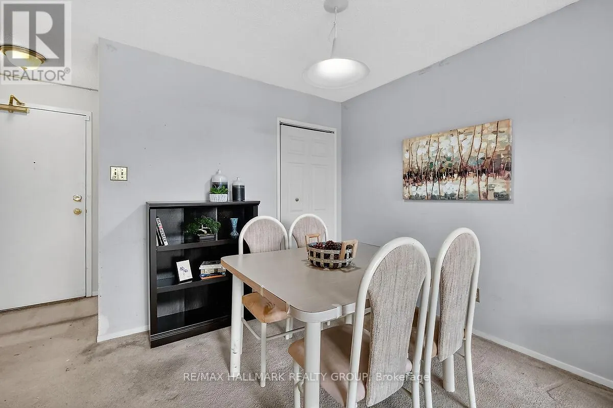 305 - 110 FORWARD AVENUE