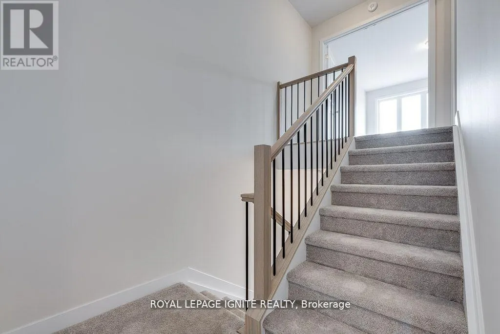 83 WHITCOMB CRESCENT