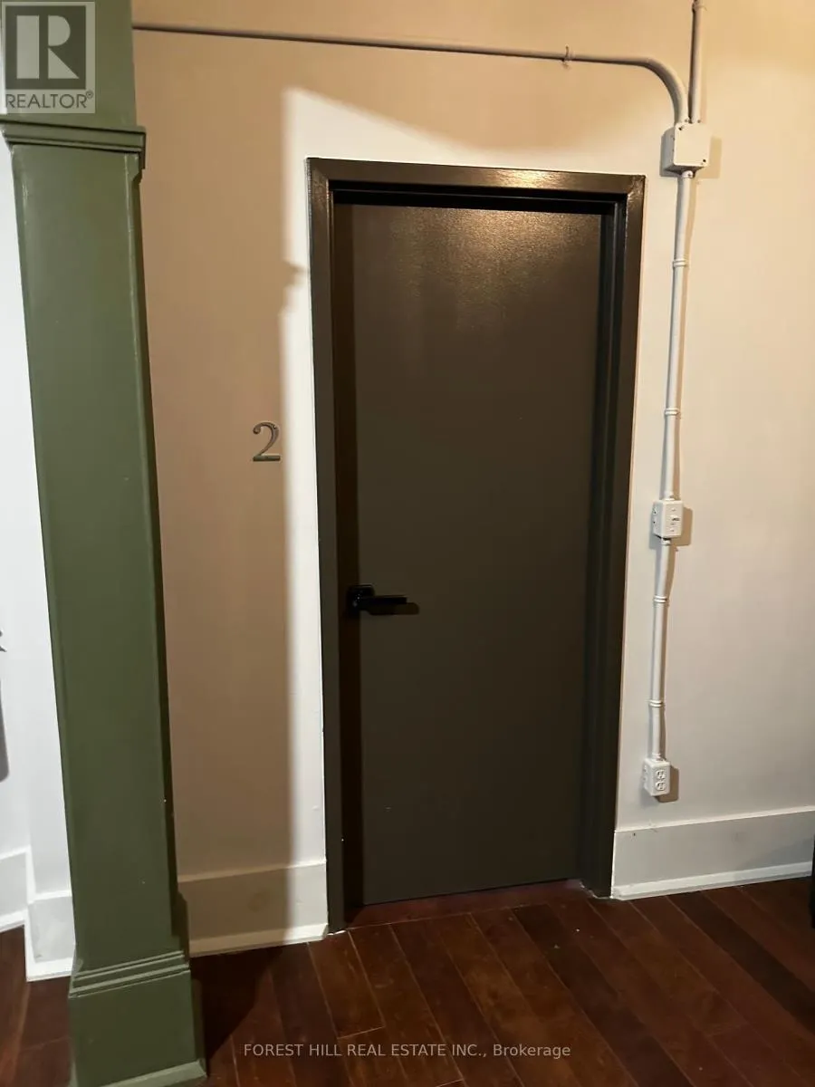 2 - 275 FRONT STREET