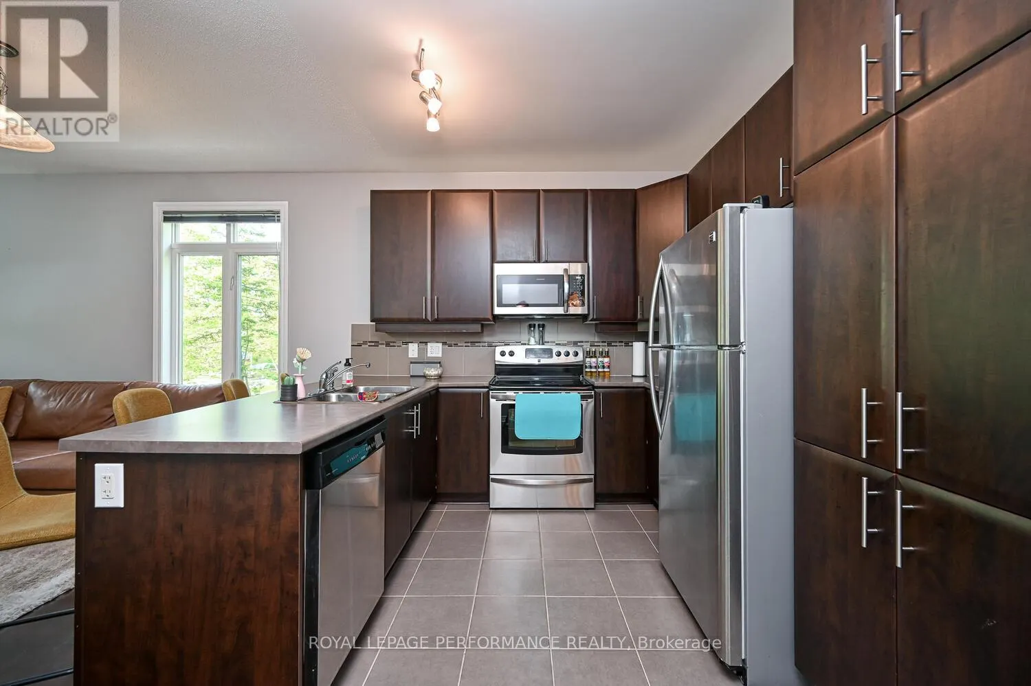 1 - 76 STONEHAVEN DRIVE