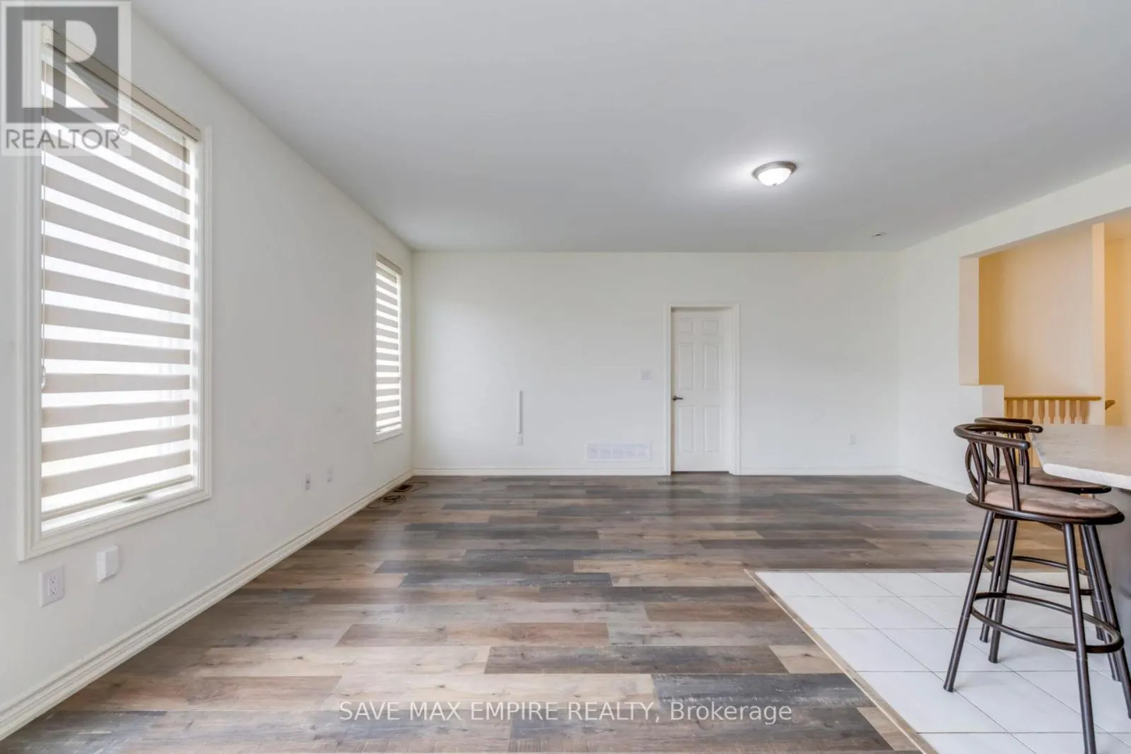 1207 GREEN ACRES DRIVE
