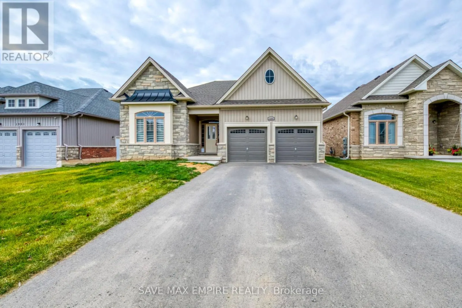 1207 GREEN ACRES DRIVE
