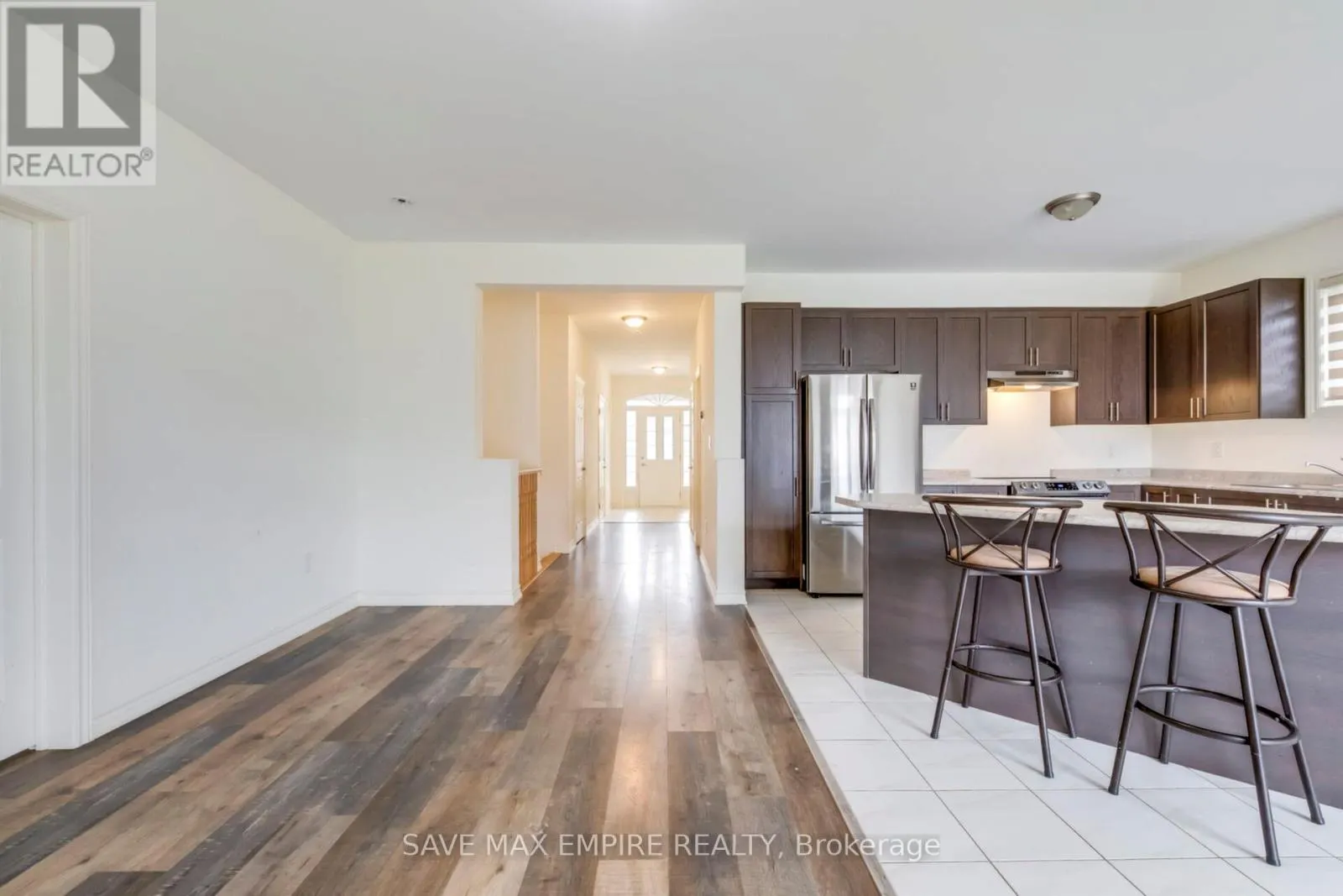 1207 GREEN ACRES DRIVE