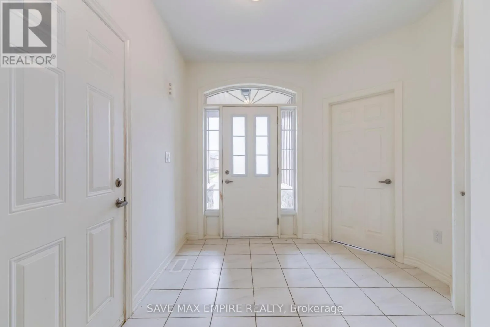 1207 GREEN ACRES DRIVE