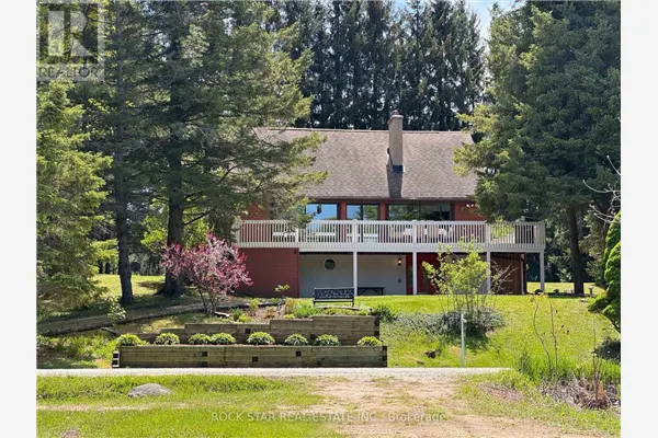 8 PINE RIVER CRESCENT