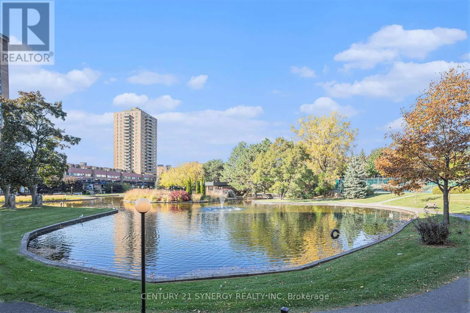 204 - 270 BRITTANY DRIVE