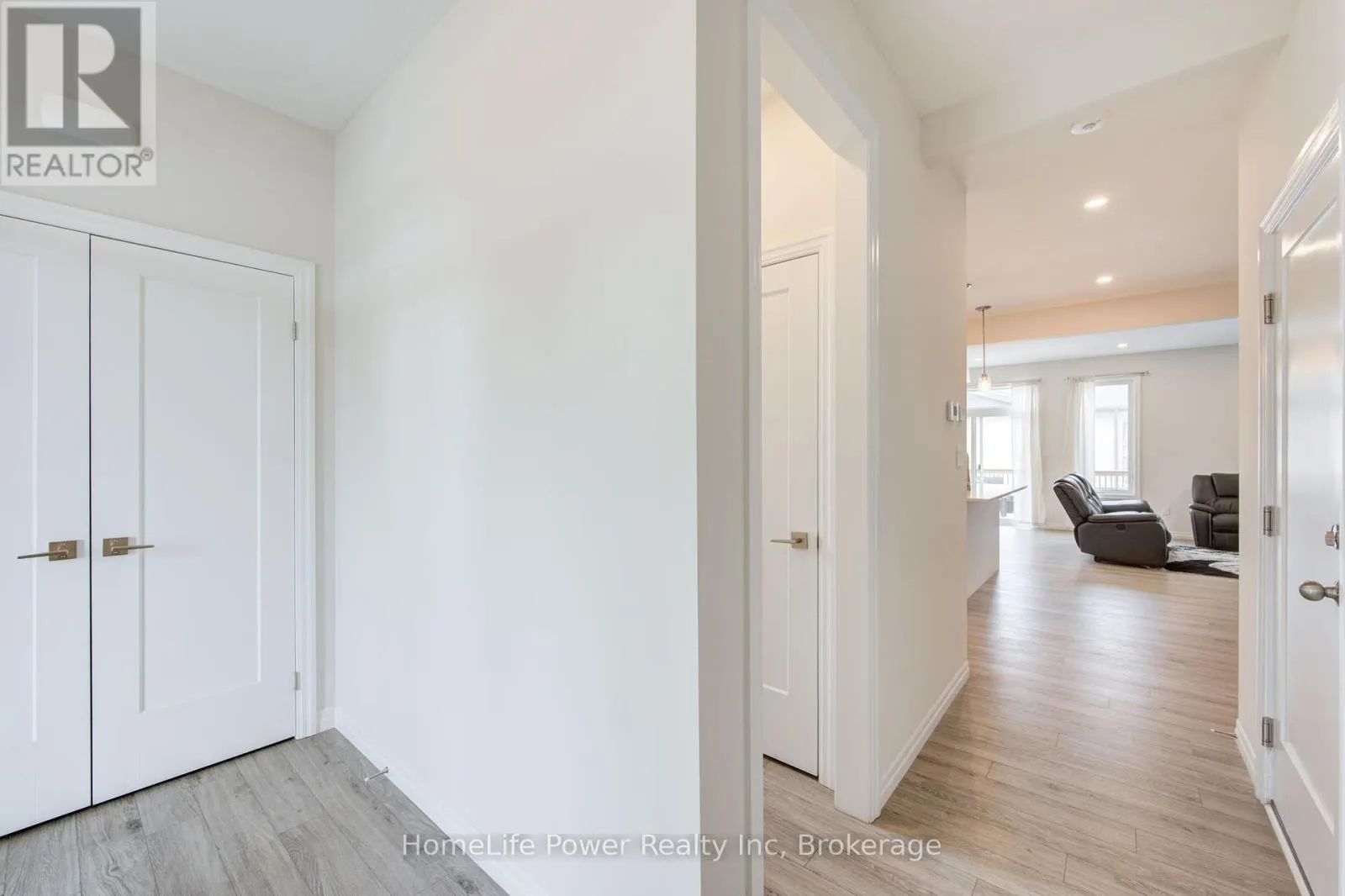 4 BRAUN AVENUE