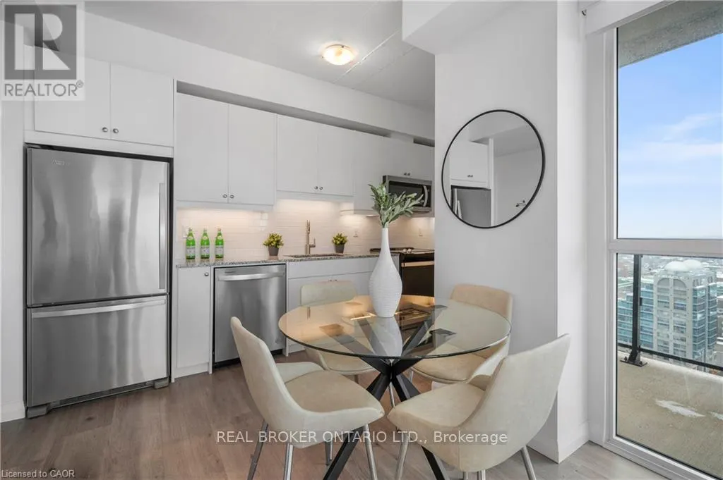 2405 - 60 CHARLES STREET W