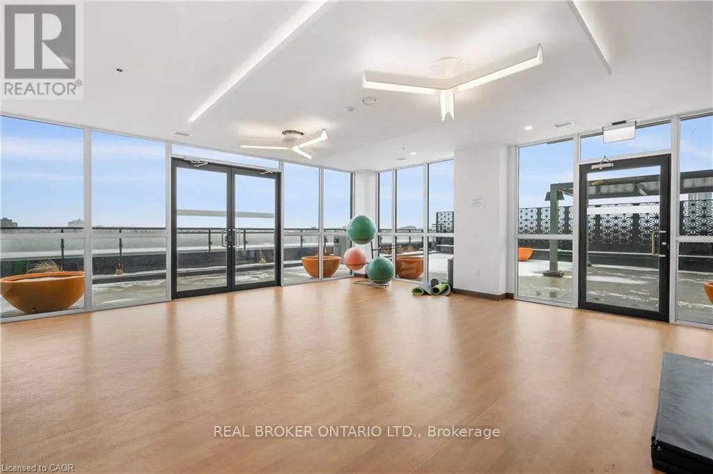 2405 - 60 CHARLES STREET W