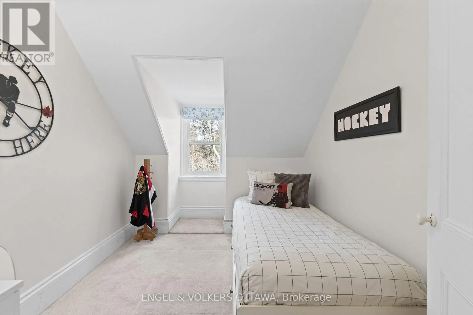 193 MACKAY STREET