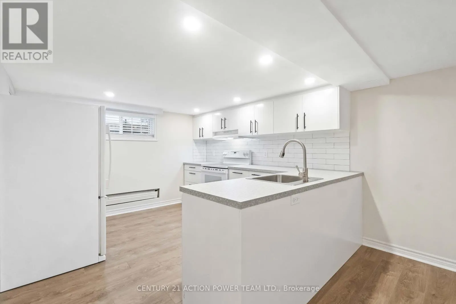 B - 1493 MARIETTE STREET