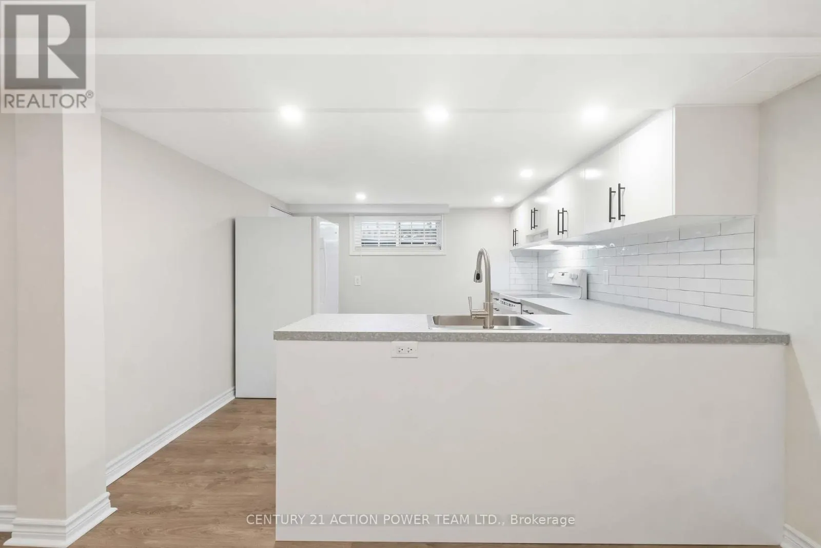 B - 1493 MARIETTE STREET