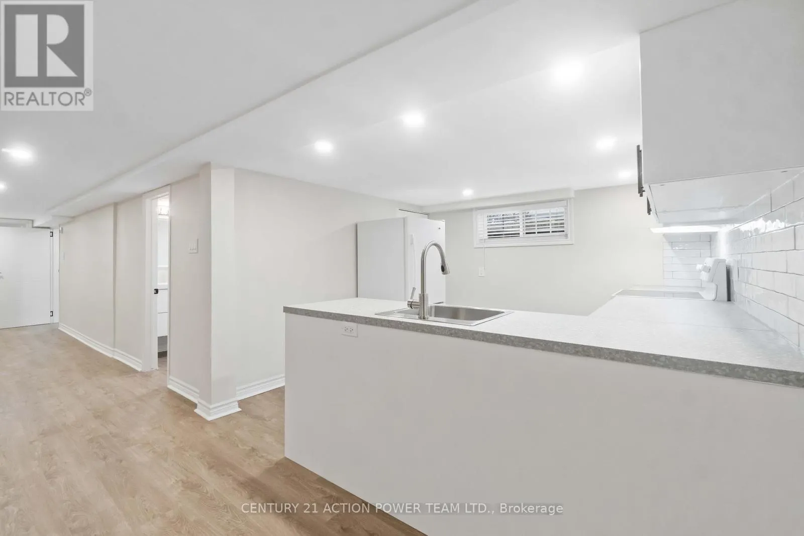 B - 1493 MARIETTE STREET
