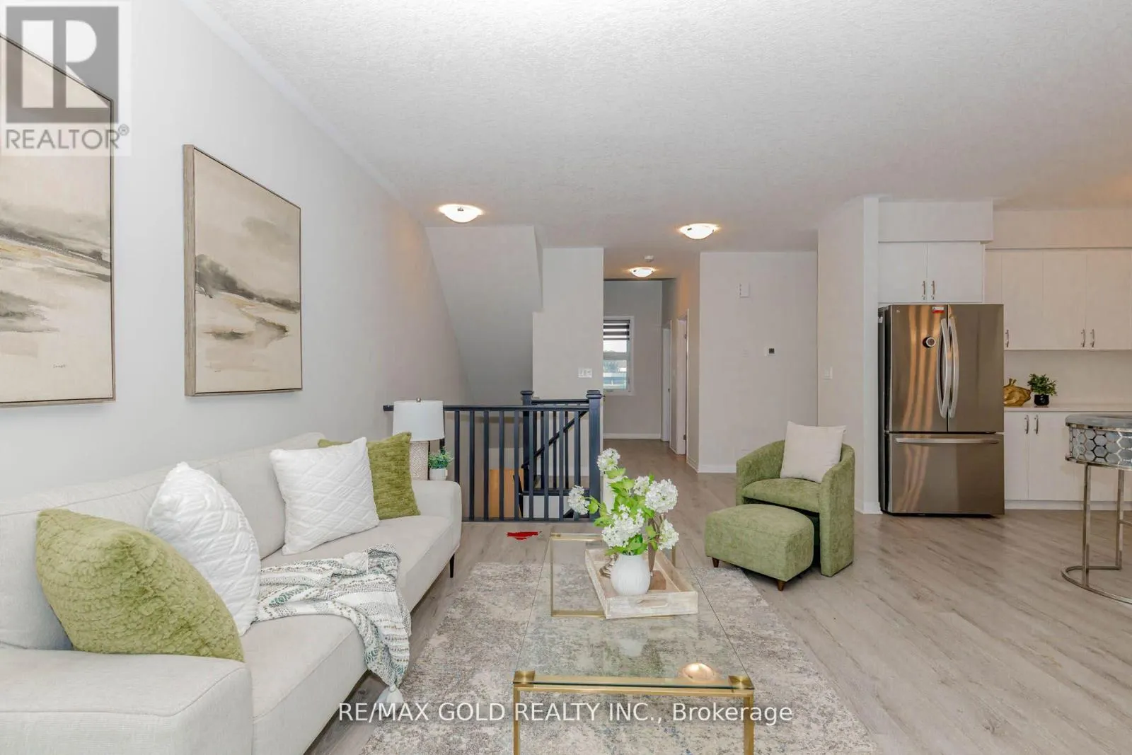 3 - 124 SEABROOK DRIVE