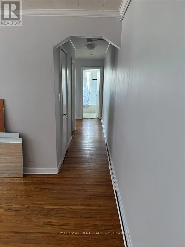 11 - 1755 KING STREET