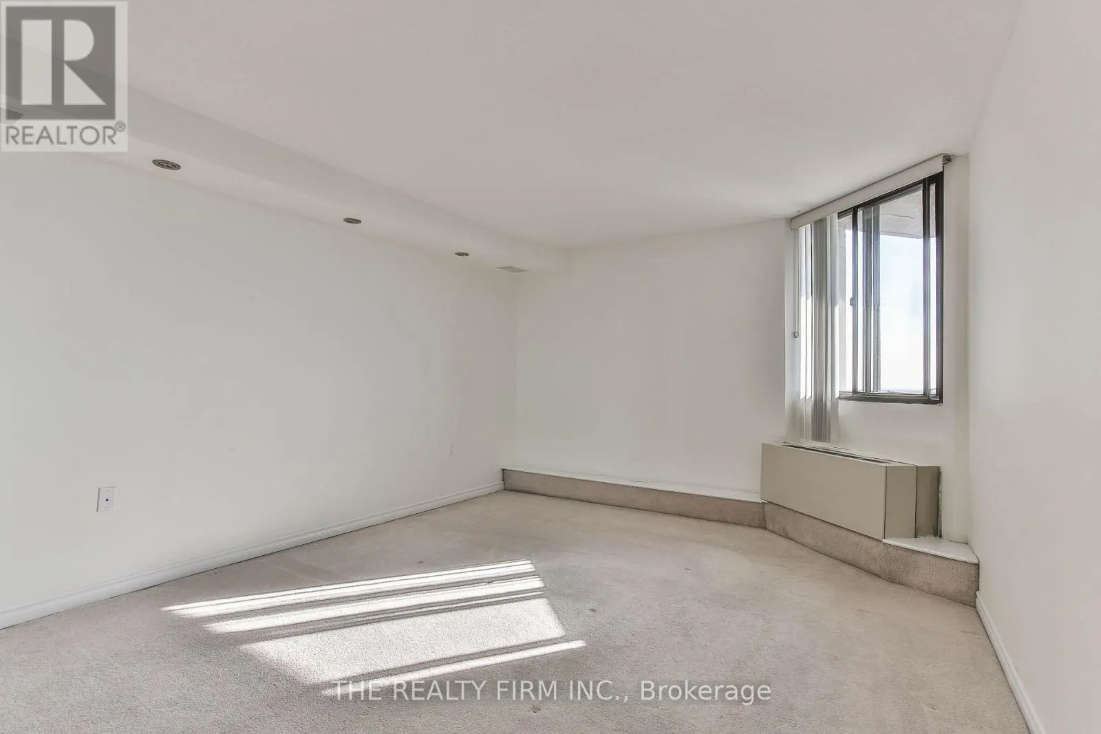 2605 - 323 COLBORNE STREET, #2605