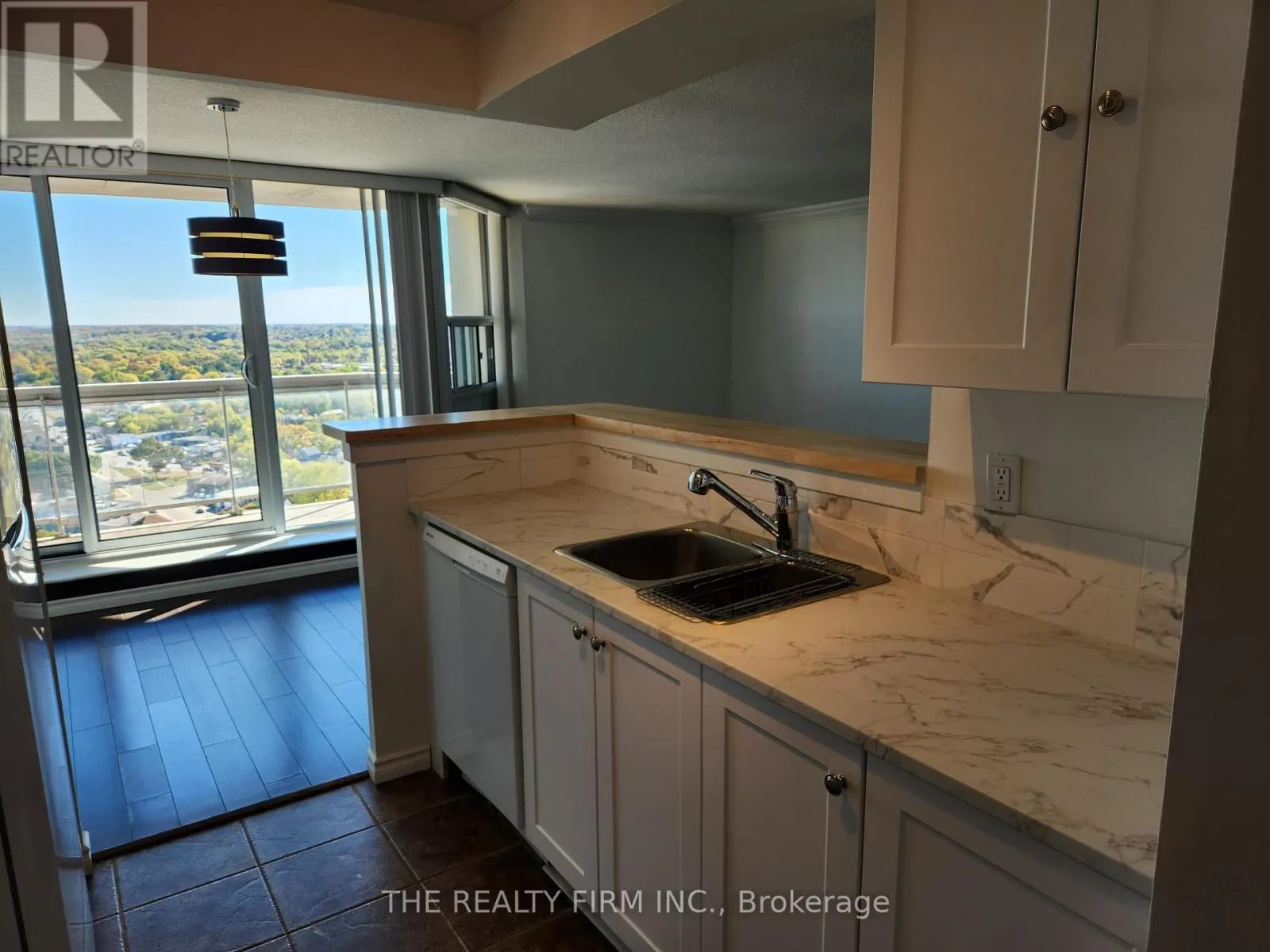 2605 - 323 COLBORNE STREET, #2605