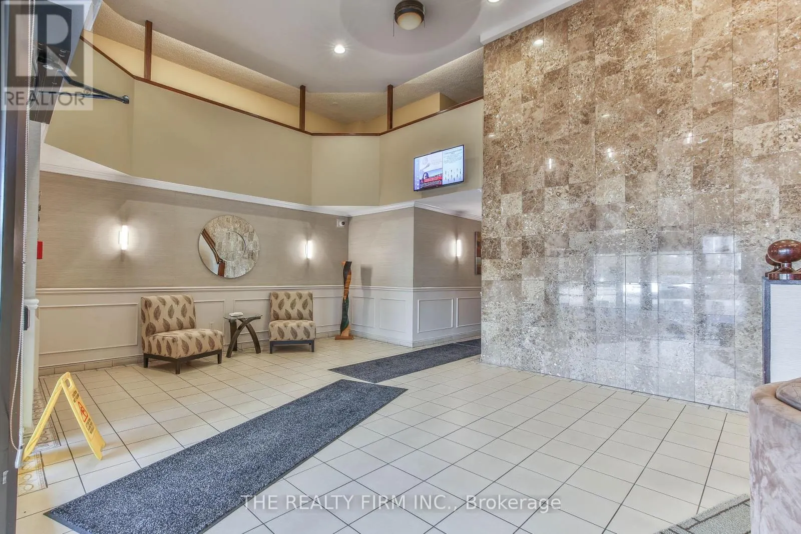 2605 - 323 COLBORNE STREET, #2605