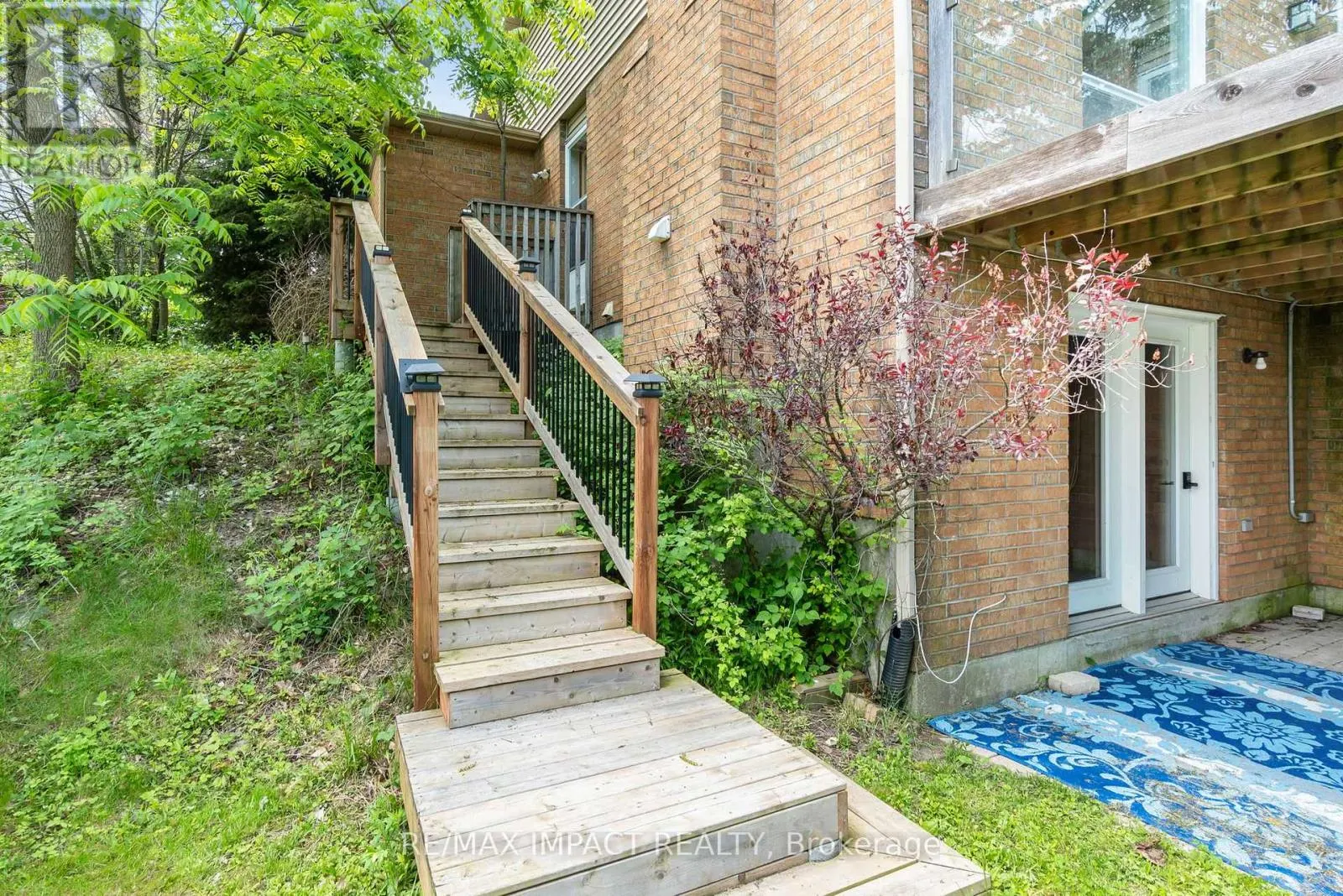 3 GIBSON PLACE