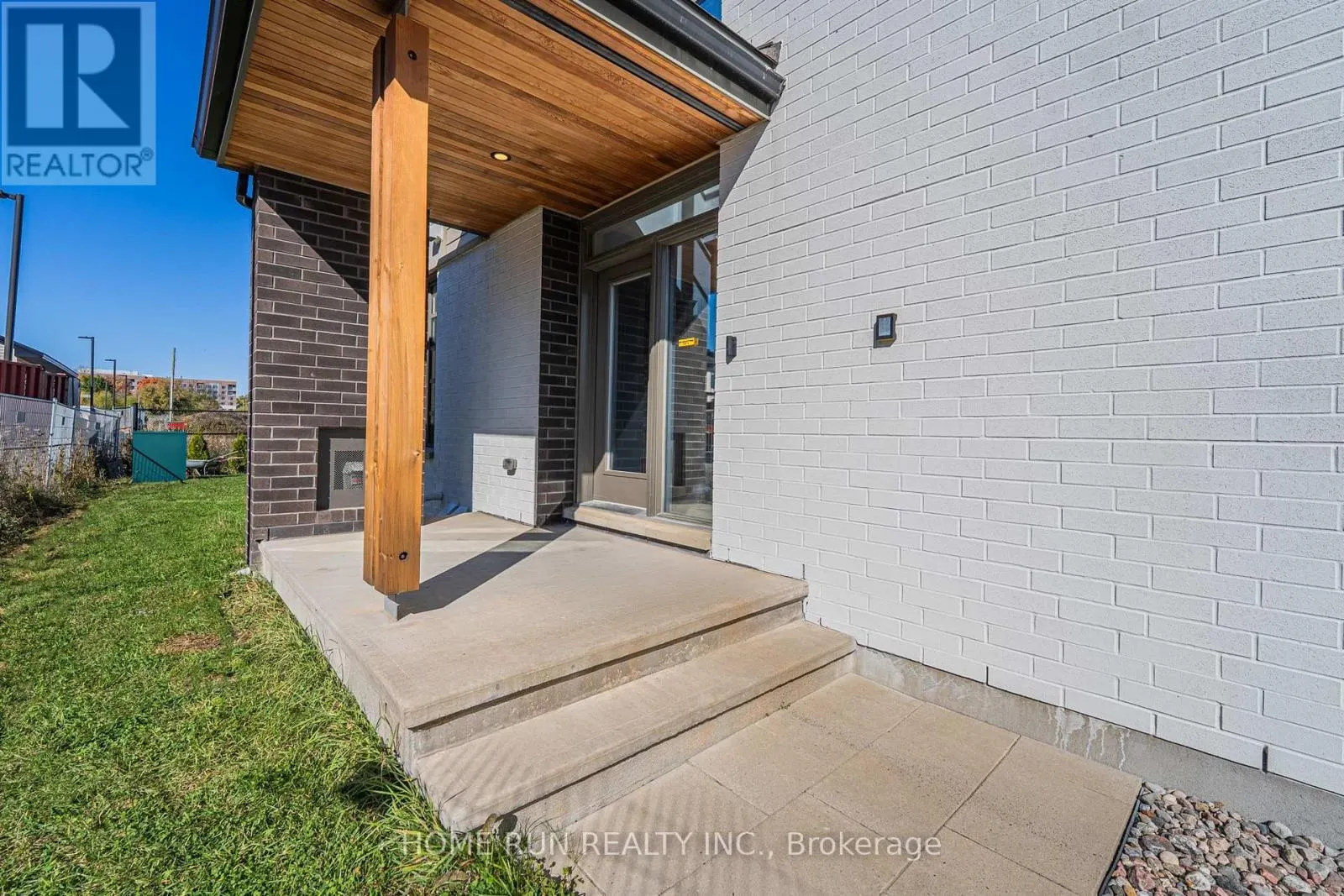 115 LONGWORTH AVENUE