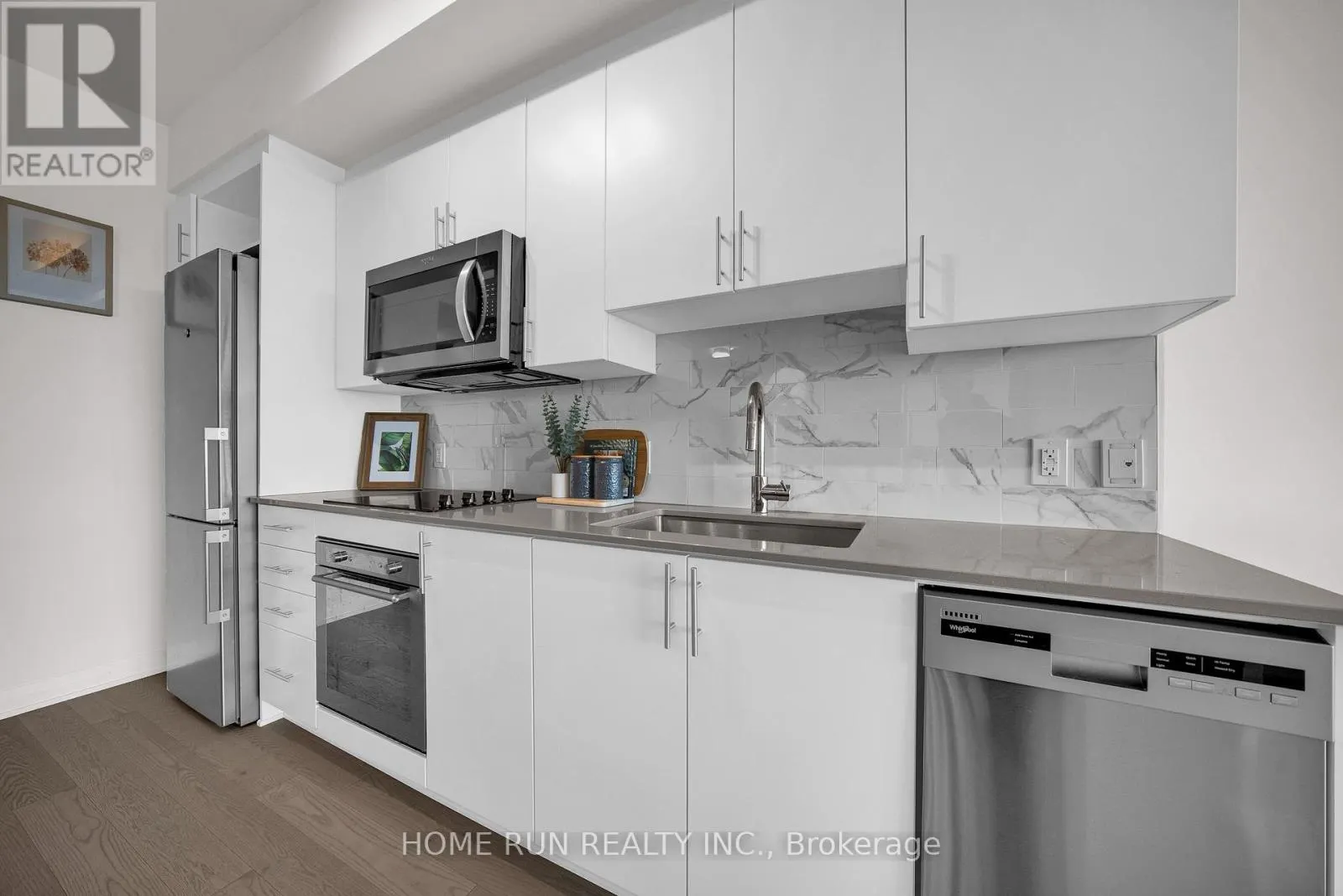 1903 - 805 CARLING AVENUE
