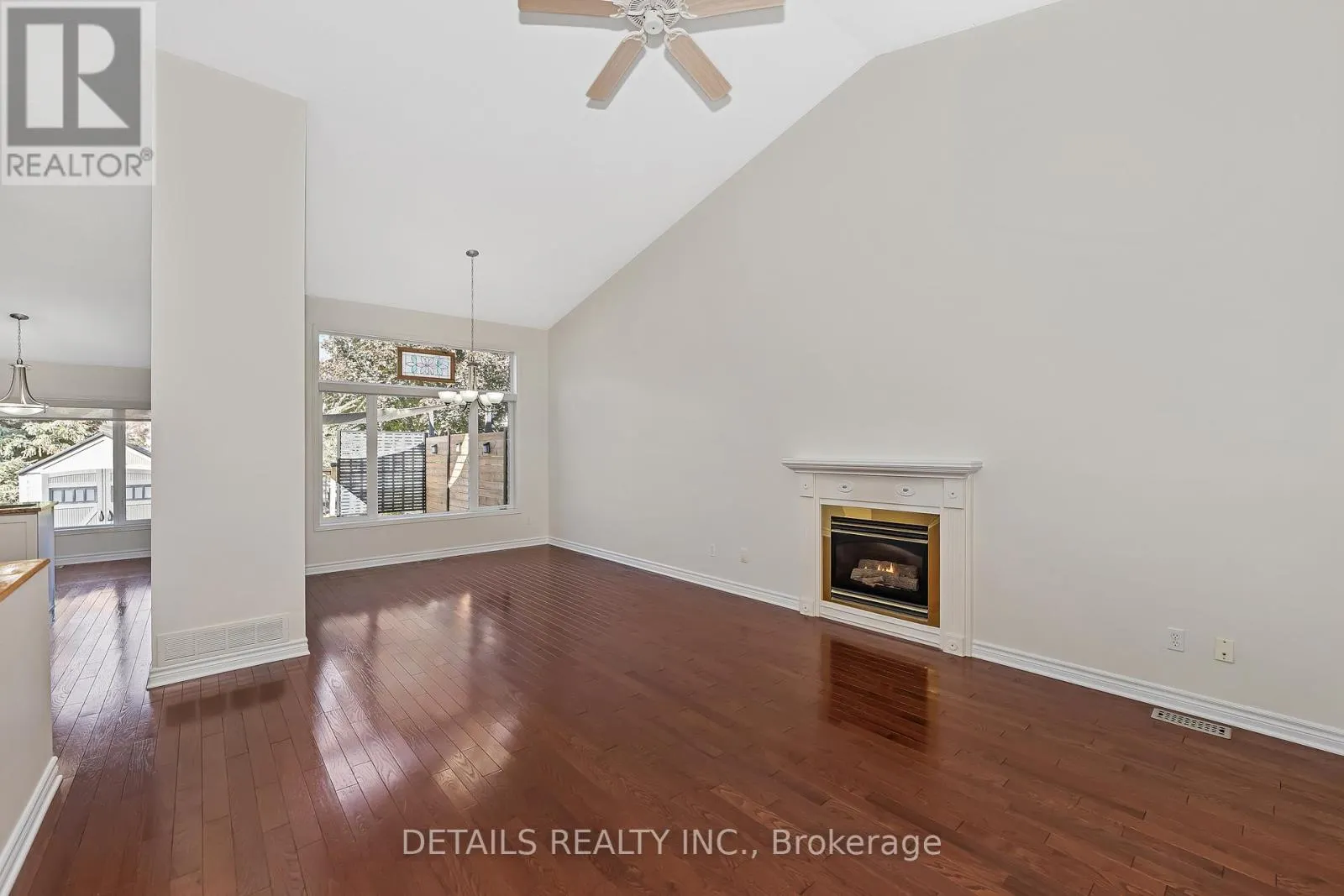 6121 BRISTLECONE WAY
