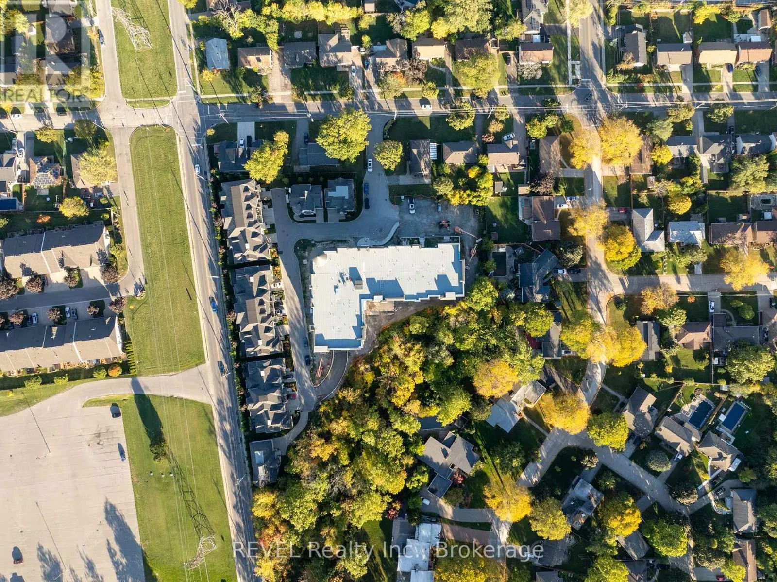 410 - 2 ARBOURVALE COMMON, #410