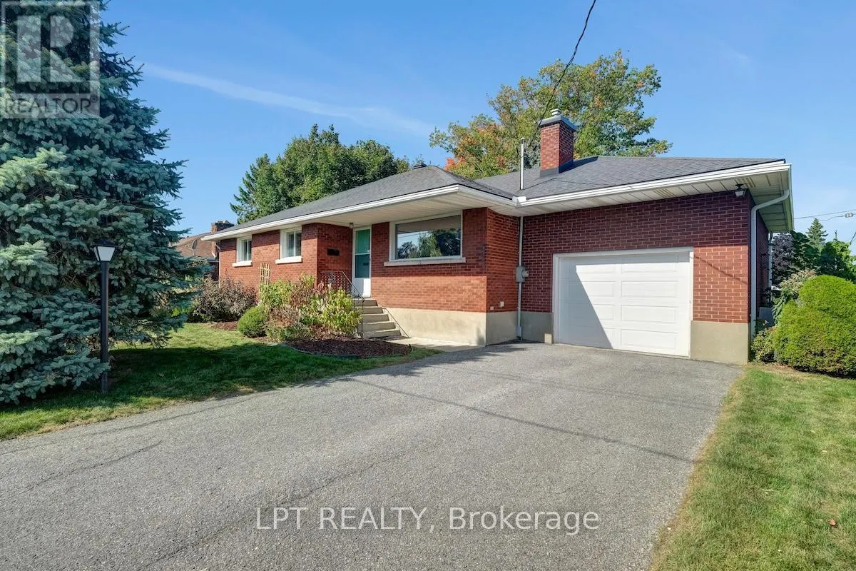151 OAKRIDGE BOULEVARD