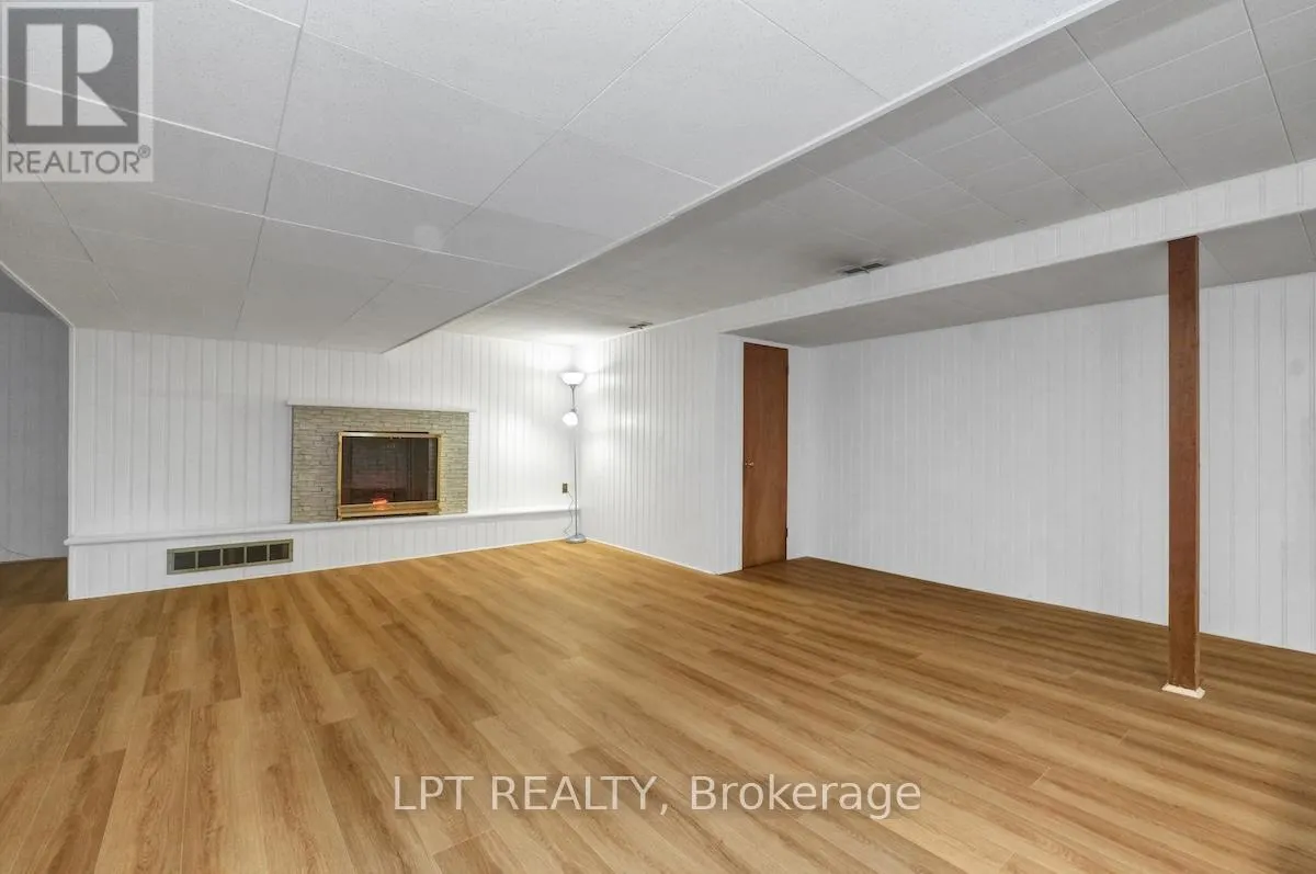 151 OAKRIDGE BOULEVARD