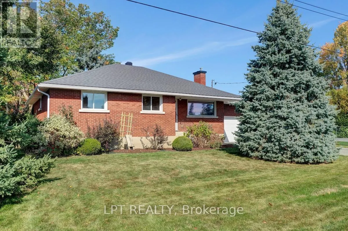 151 OAKRIDGE BOULEVARD