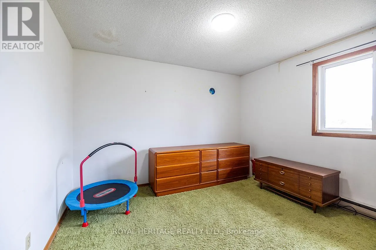 940 PORTAGE ROAD