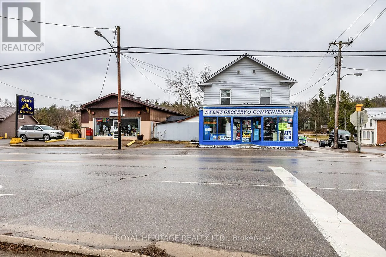 940 PORTAGE ROAD