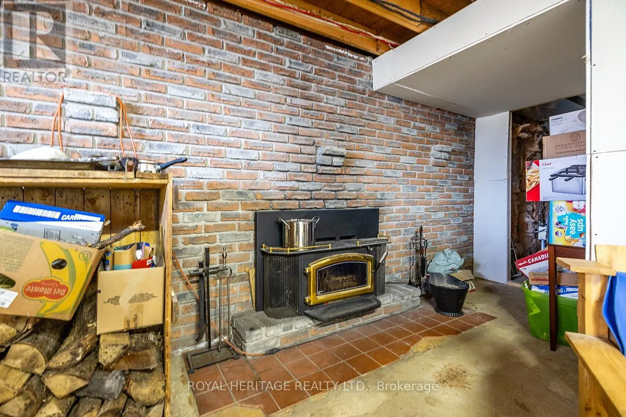 940 PORTAGE ROAD
