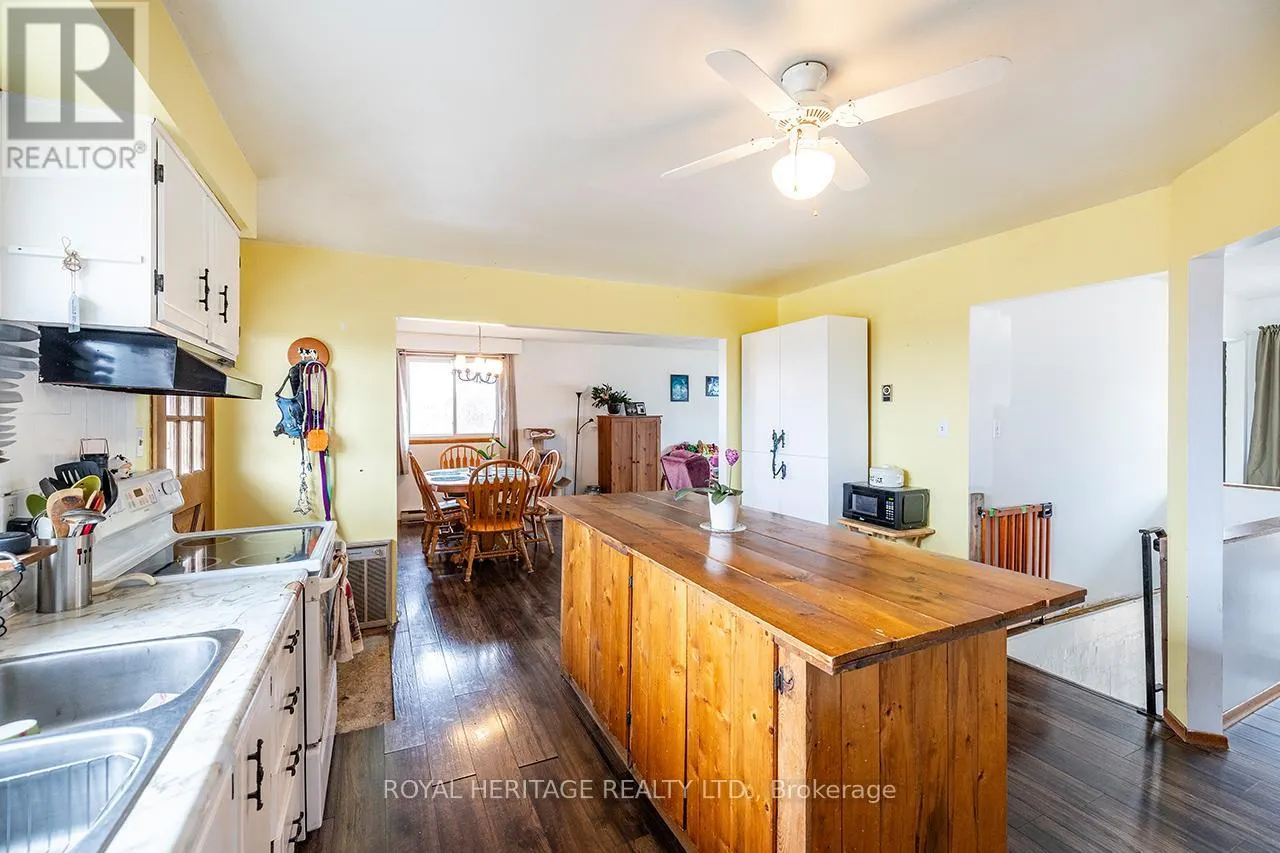 940 PORTAGE ROAD