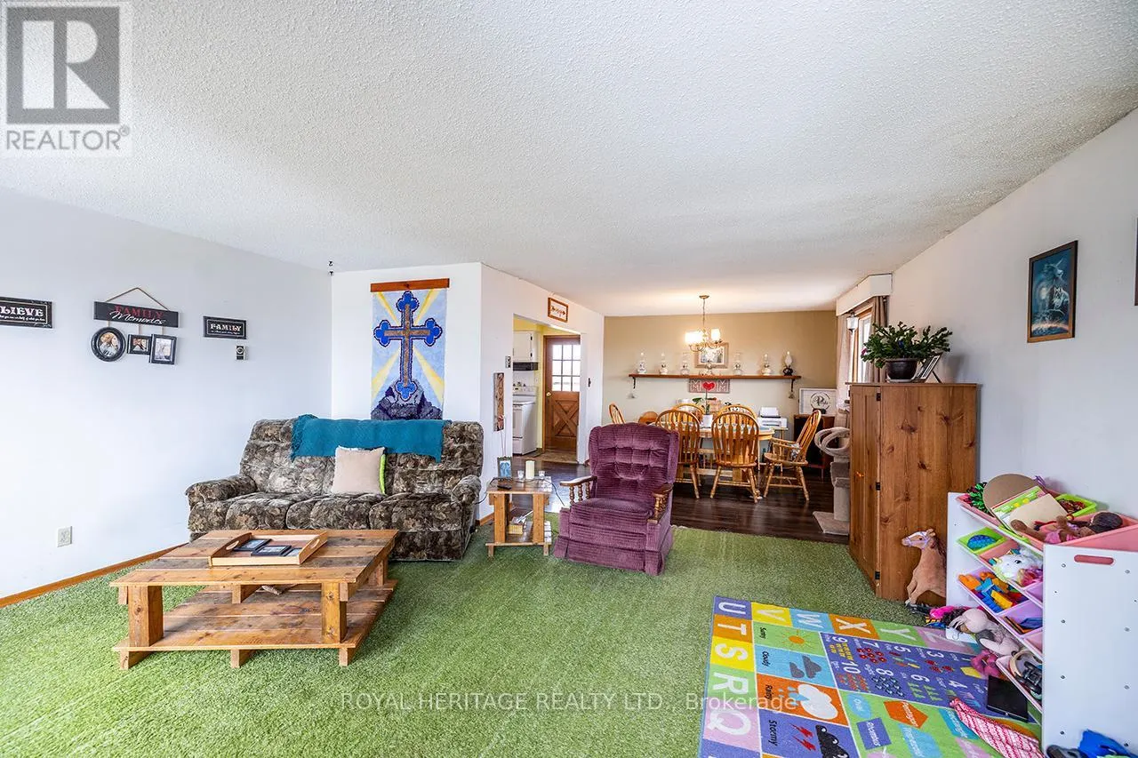 940 PORTAGE ROAD