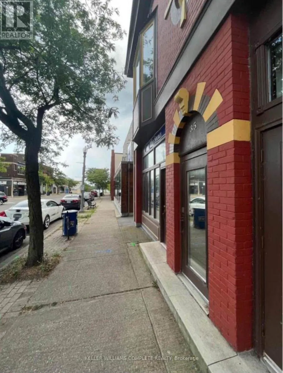 202 - 35 JARVIS STREET