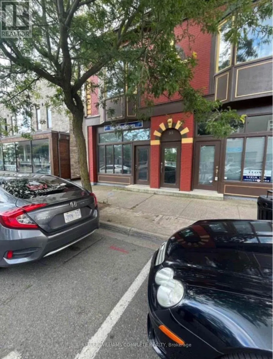 202 - 35 JARVIS STREET