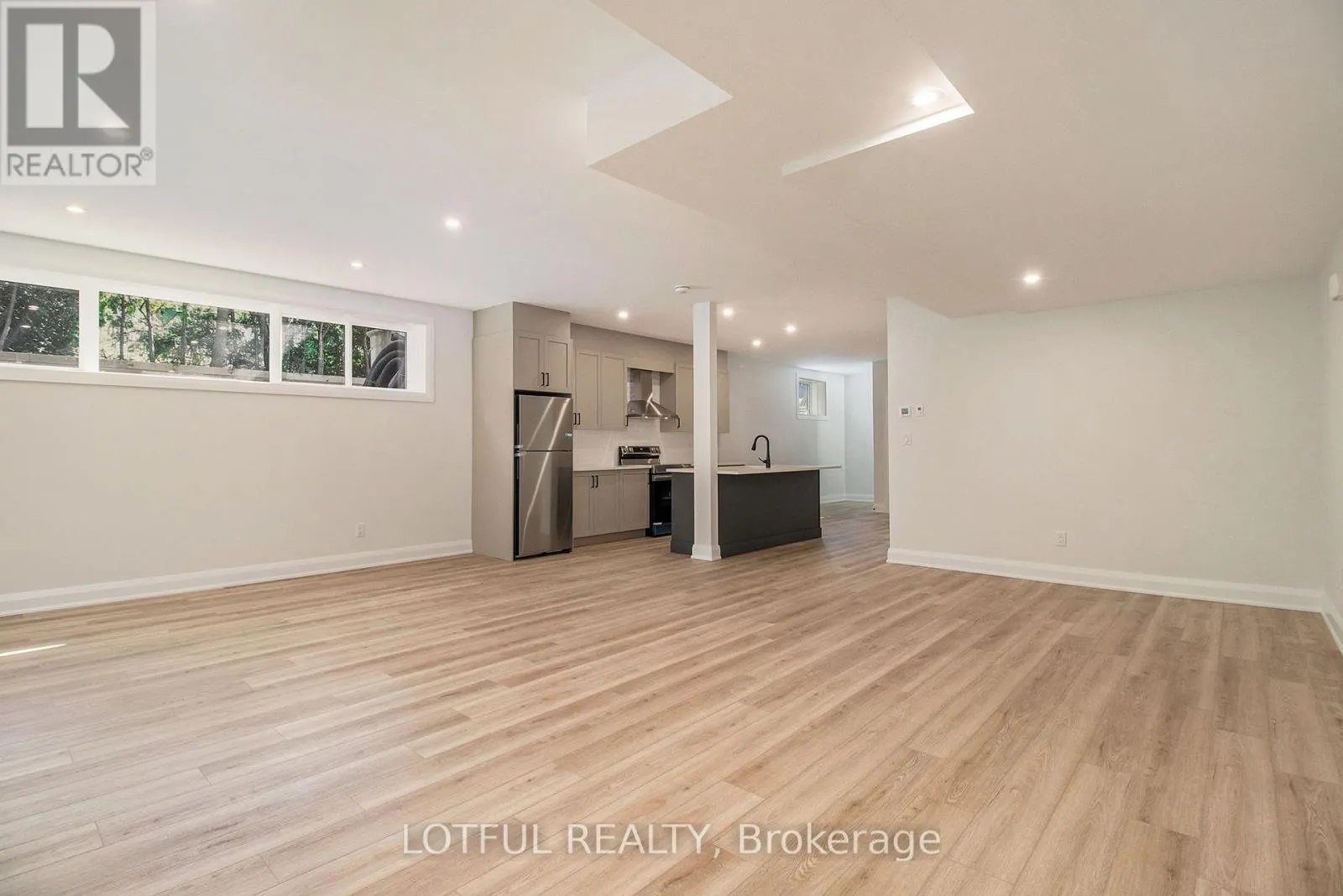 B - 411 LEIGHTON TERRACE