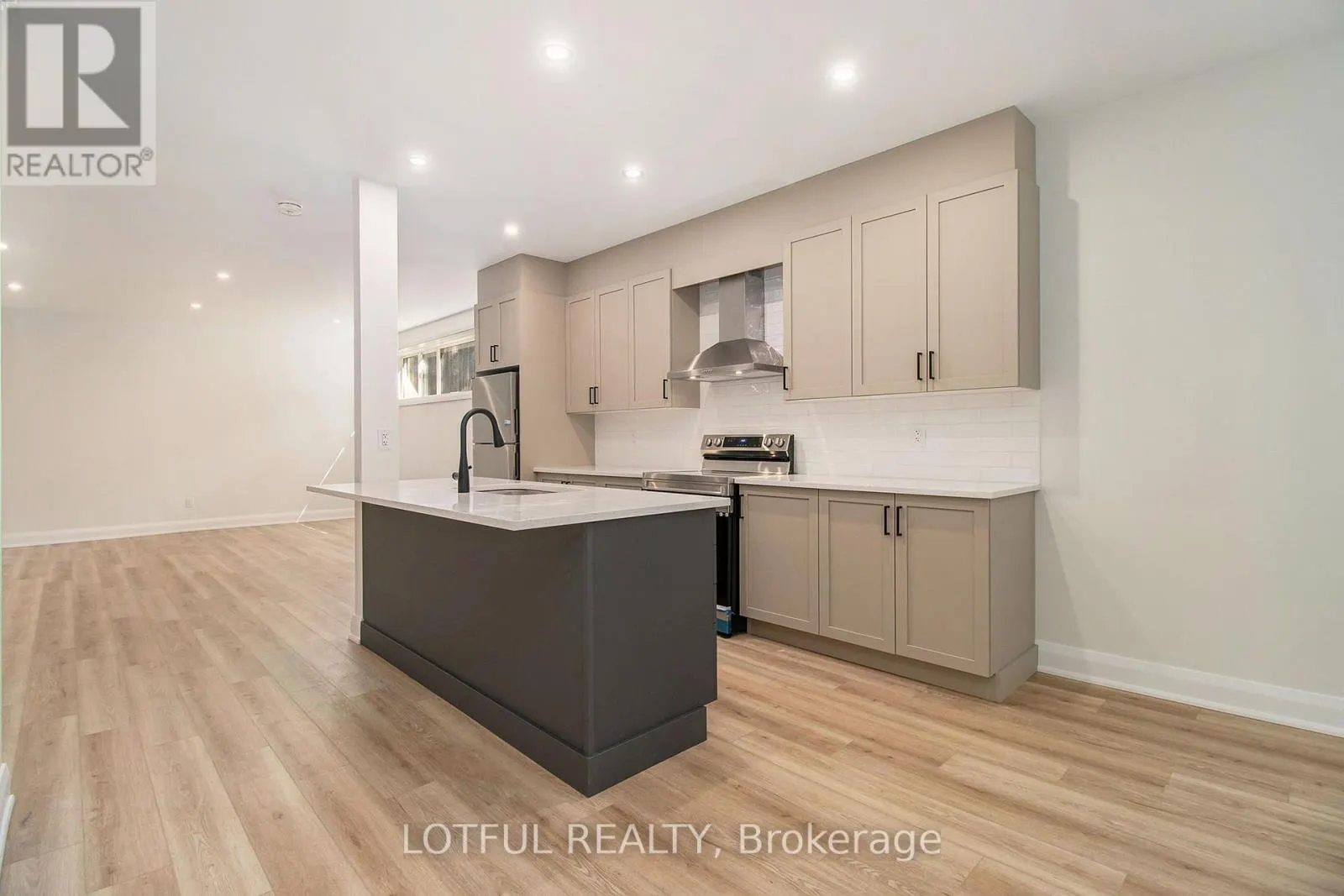 B - 411 LEIGHTON TERRACE