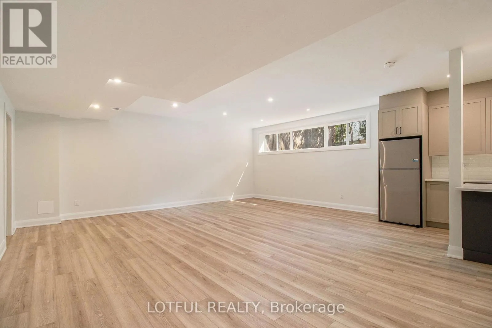 B - 411 LEIGHTON TERRACE