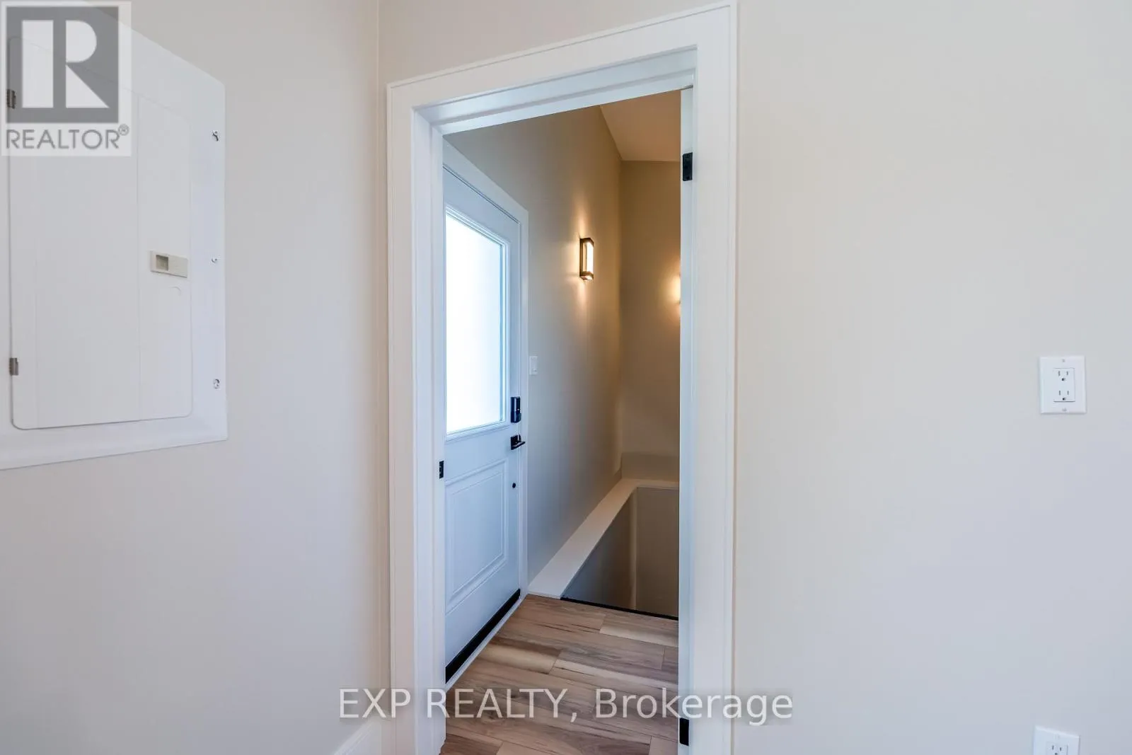 UNIT C - 44 KINGSWAY CRESCENT