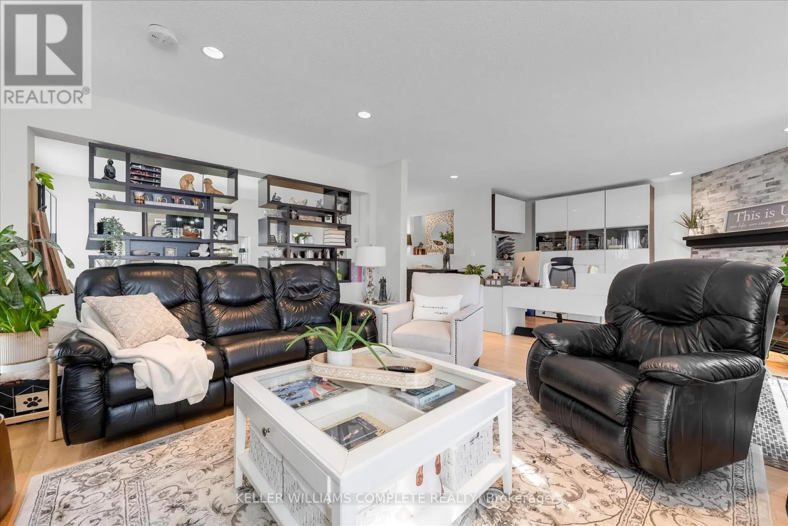 14 - 286 HAMILTON DRIVE