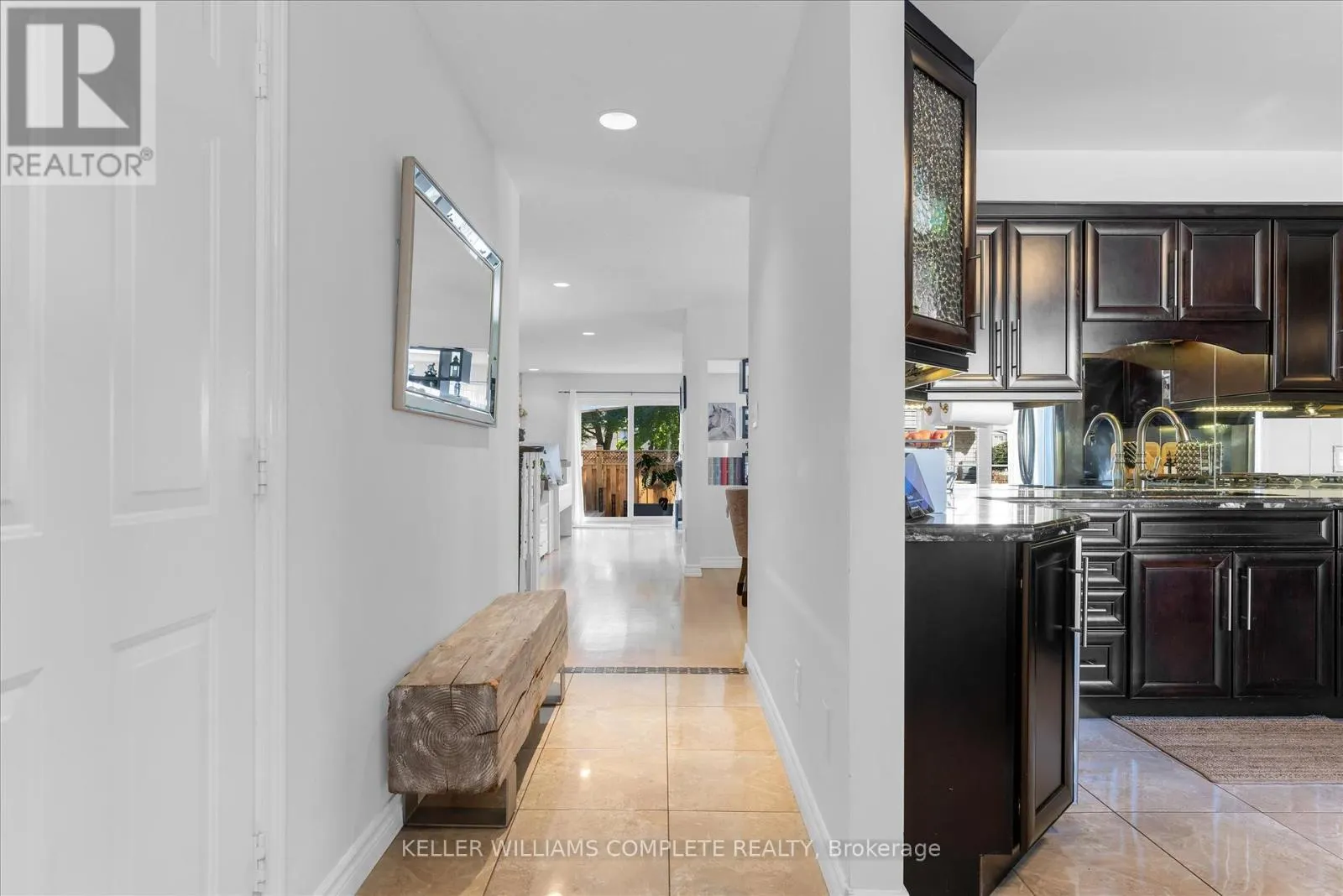 14 - 286 HAMILTON DRIVE