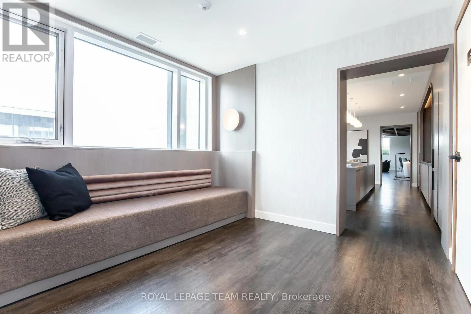 501 - 560 RIDEAU STREET