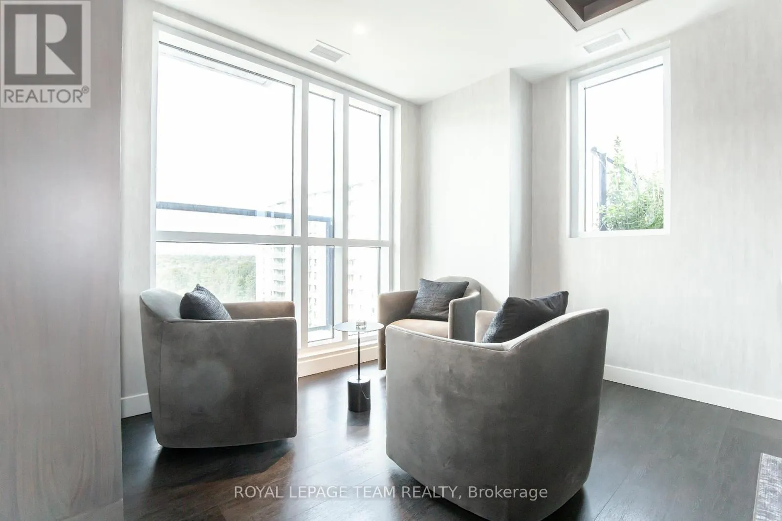501 - 560 RIDEAU STREET