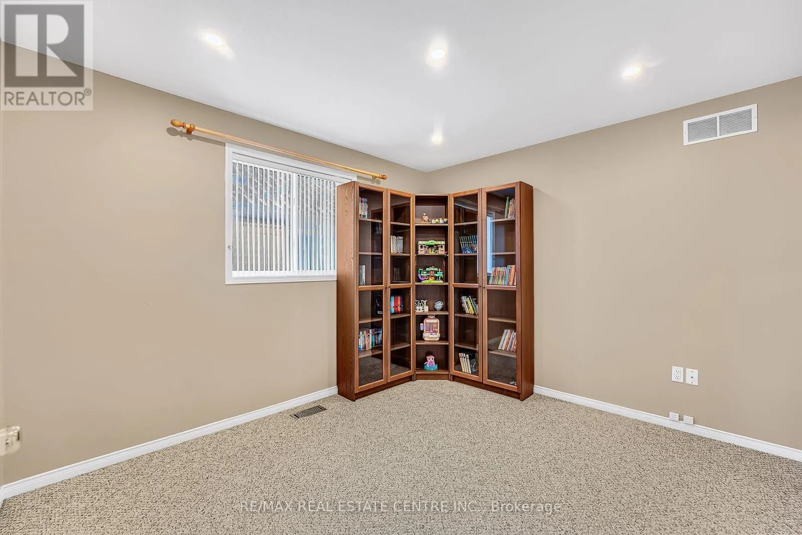 35 PANTANO DRIVE