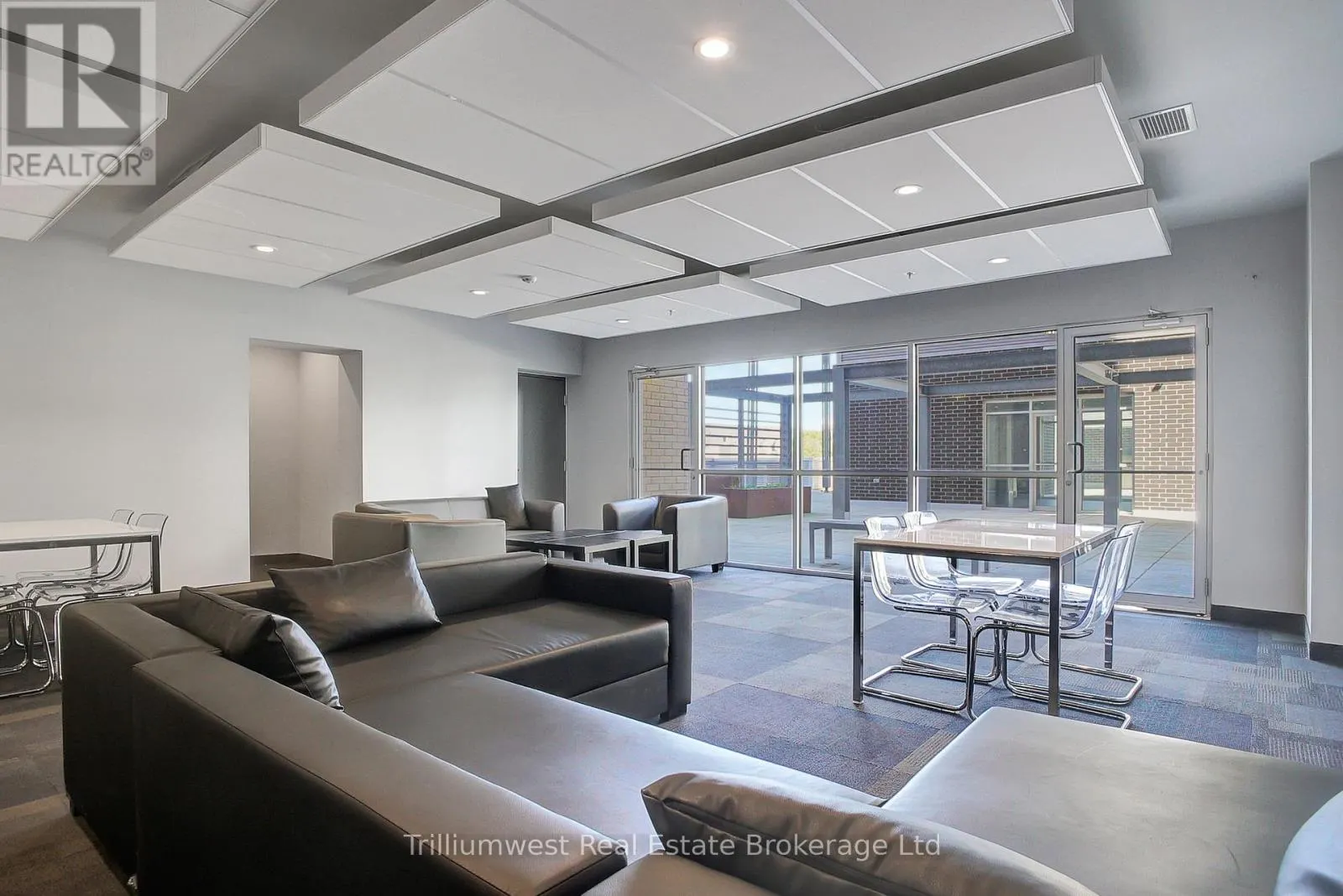 1501 - 318 SPRUCE STREET, #1501