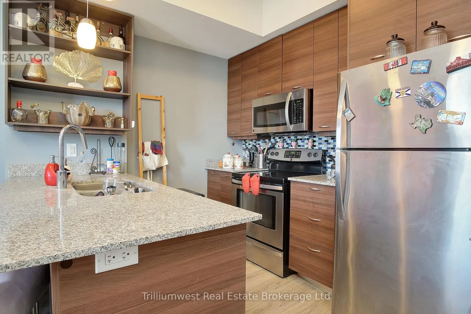 1501 - 318 SPRUCE STREET, #1501